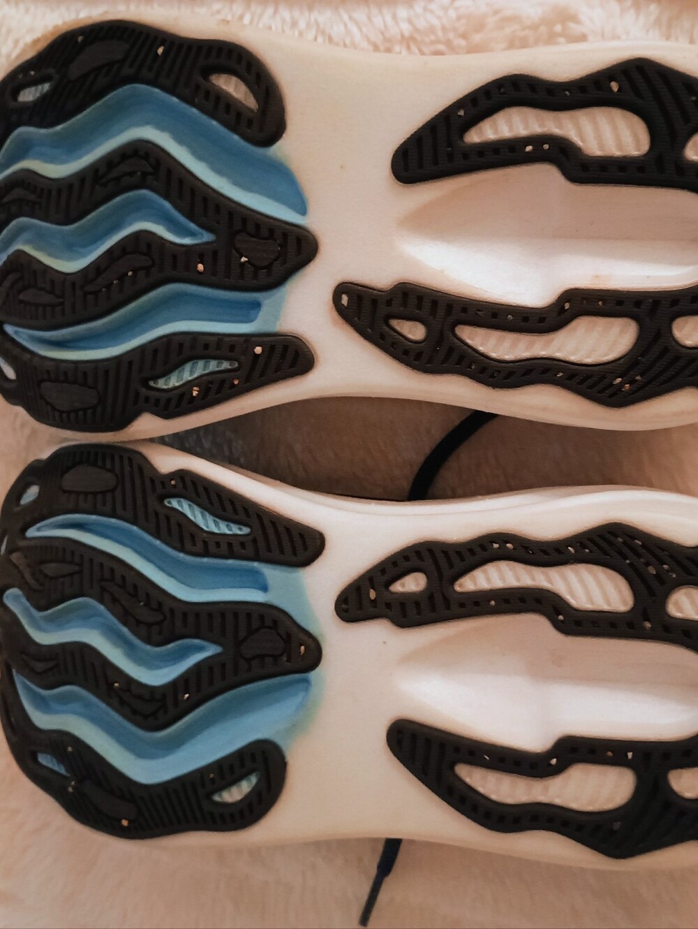 EUC Brooks Glycerin Max 2 - Picture 5 of 5